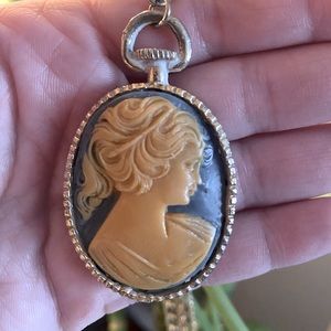 Vintage Cameo necklace